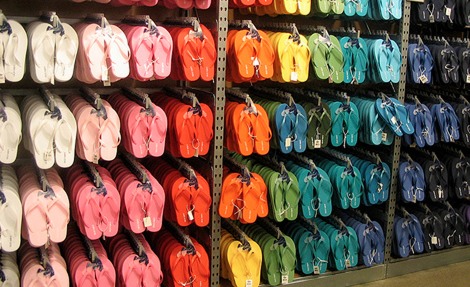 old navy dollar flip flop day